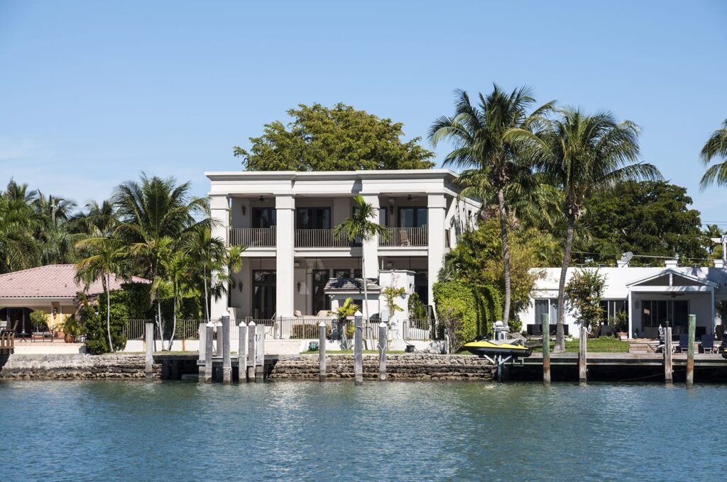 shaquille oneal house star island